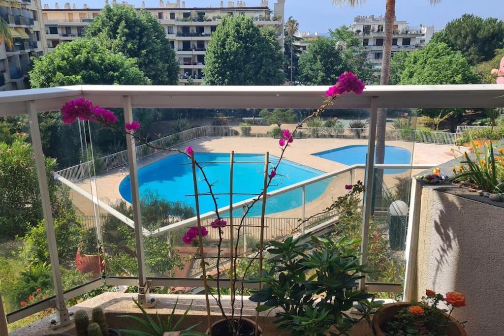 Appartement Vue Mer Sur Les Hauteurs De Nice Exterior photo
