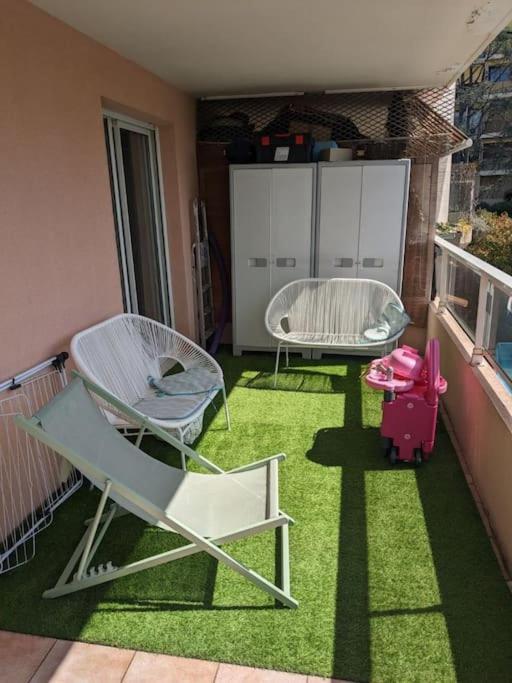 Appartement Vue Mer Sur Les Hauteurs De Nice Exterior photo