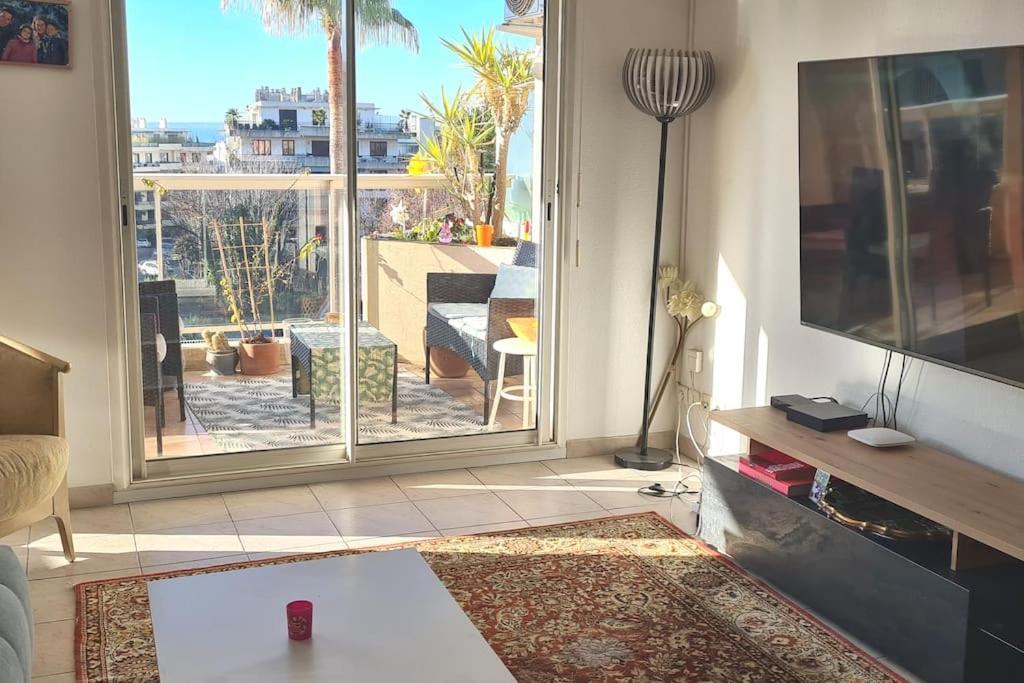 Appartement Vue Mer Sur Les Hauteurs De Nice Exterior photo
